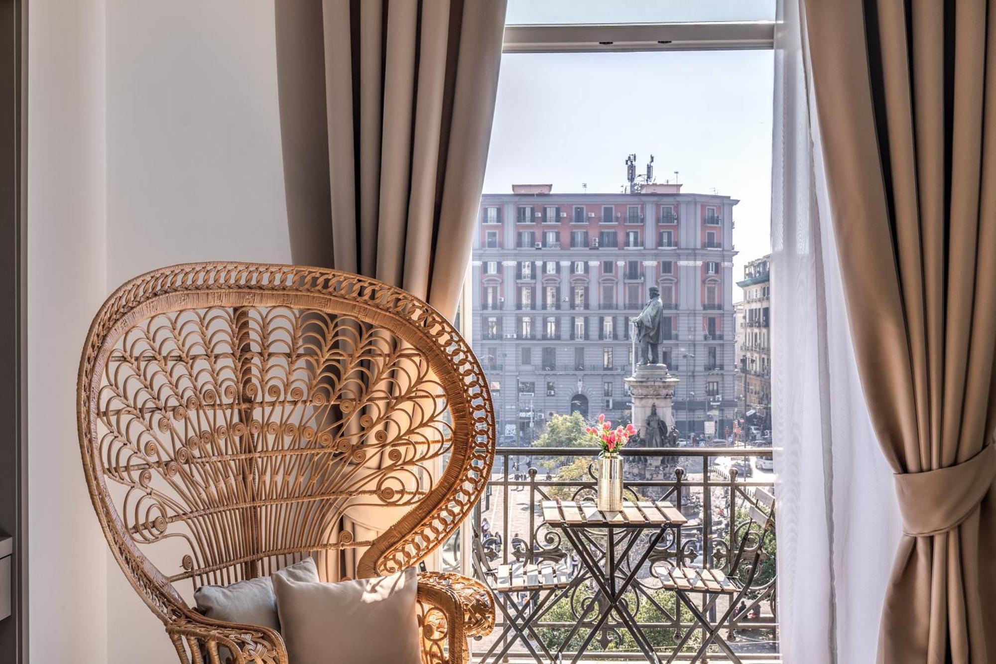 Atarooms Suites Napoli Екстериор снимка