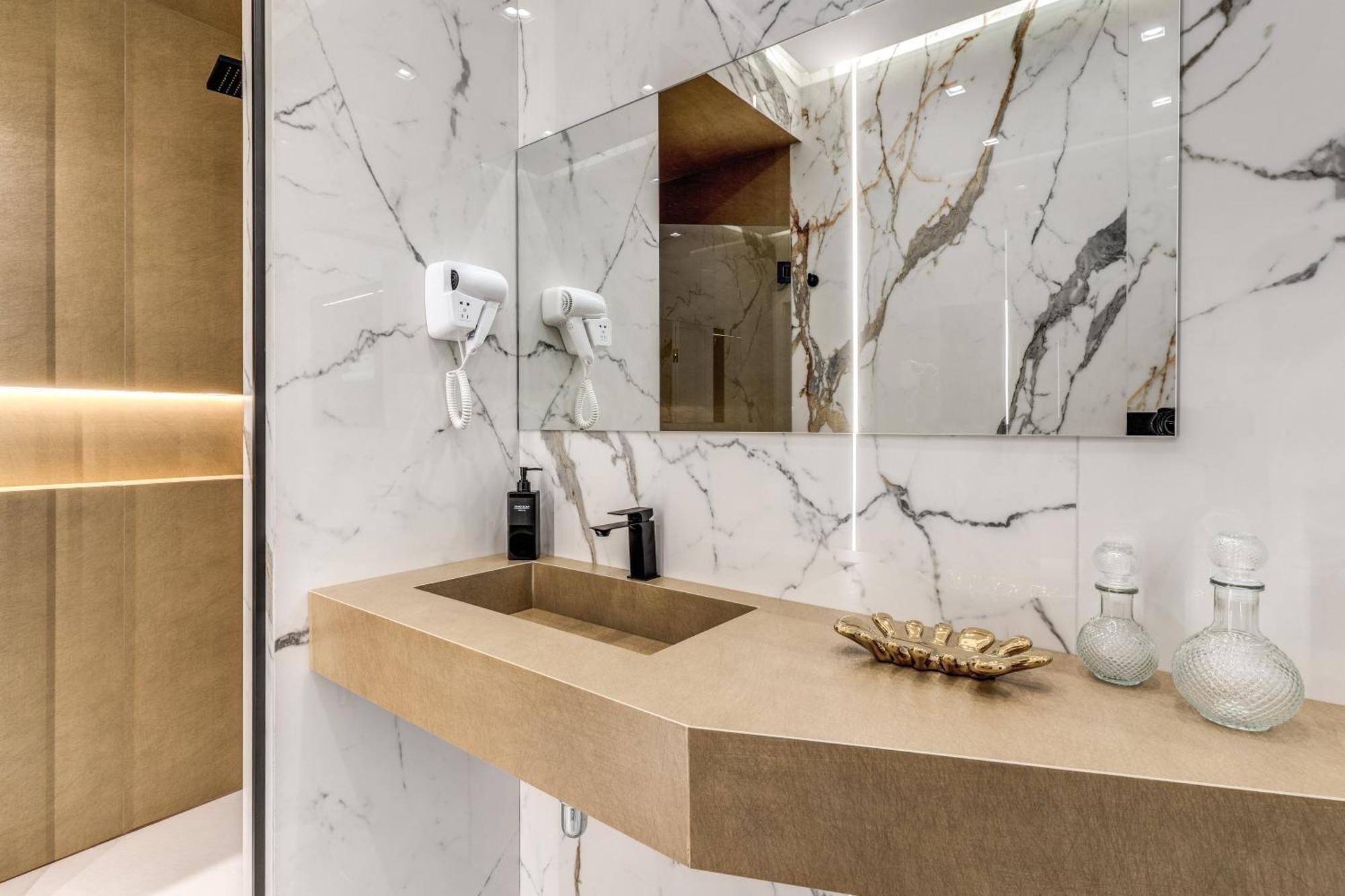 Atarooms Suites Napoli Екстериор снимка